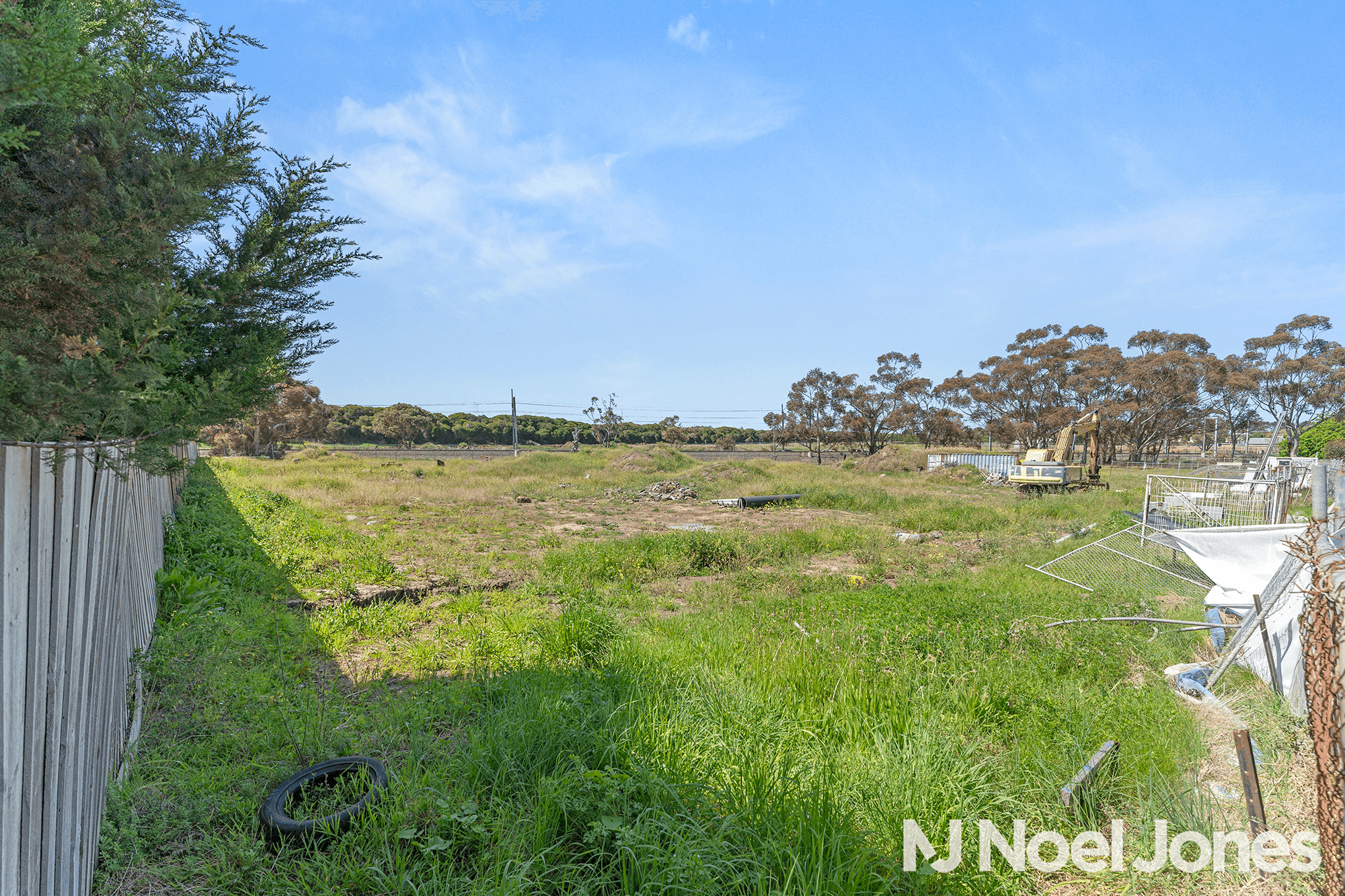 32 Old Calder Highway, DIGGERS REST, VIC 3427