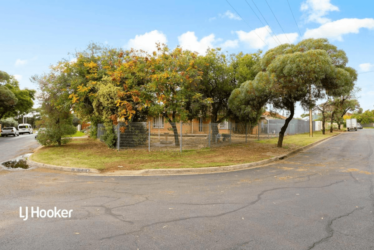 6 Lincoln Crescent, POORAKA, SA 5095