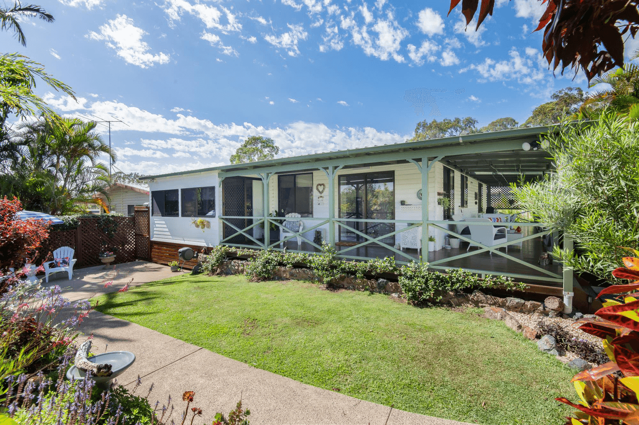 6/8 Hearnes Lake Road, The Pines, WOOLGOOLGA, NSW 2456