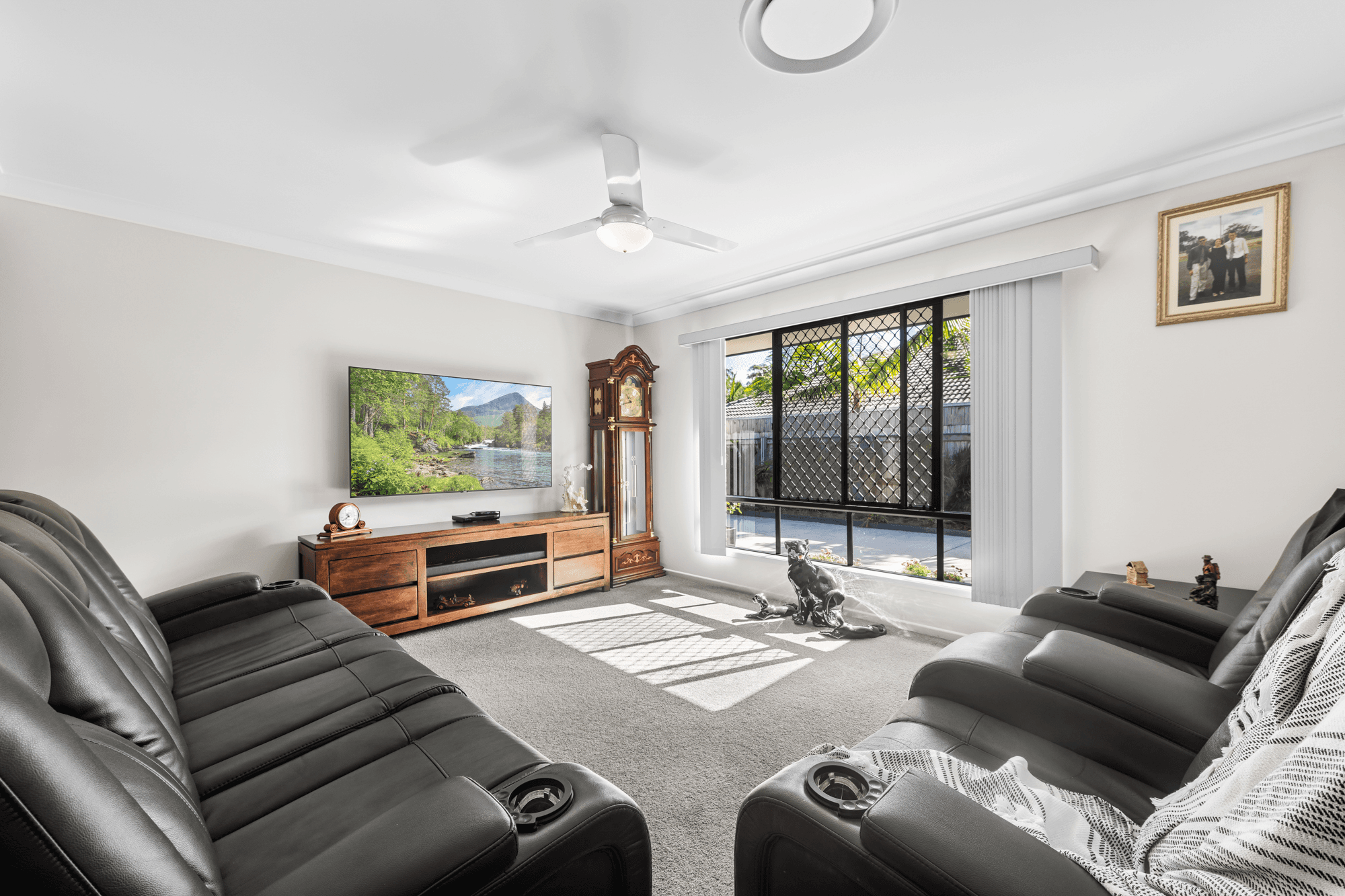 25 Pineview Drive, BEERWAH, QLD 4519