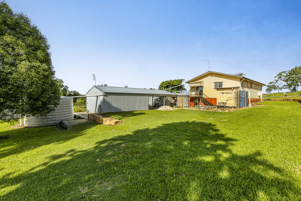 31 Peters Road, MERINGANDAN WEST, QLD 4352