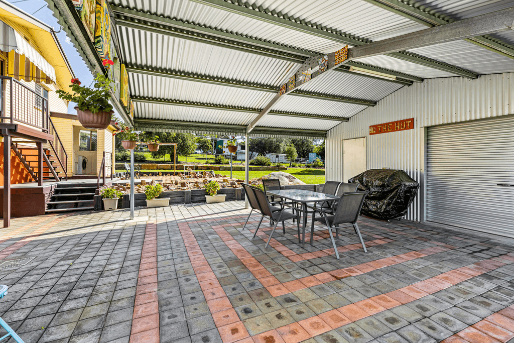 31 Peters Road, MERINGANDAN WEST, QLD 4352