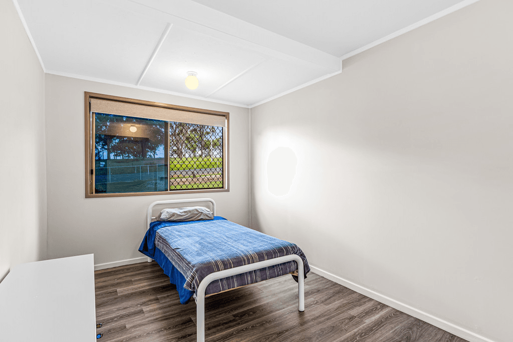 31 Peters Road, MERINGANDAN WEST, QLD 4352