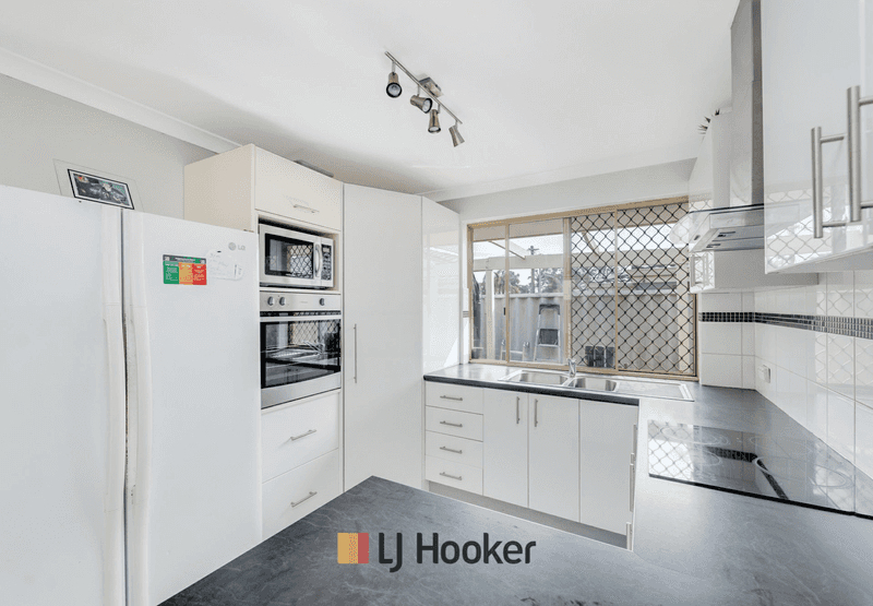 6 Mekong Place, BEECHBORO, WA 6063