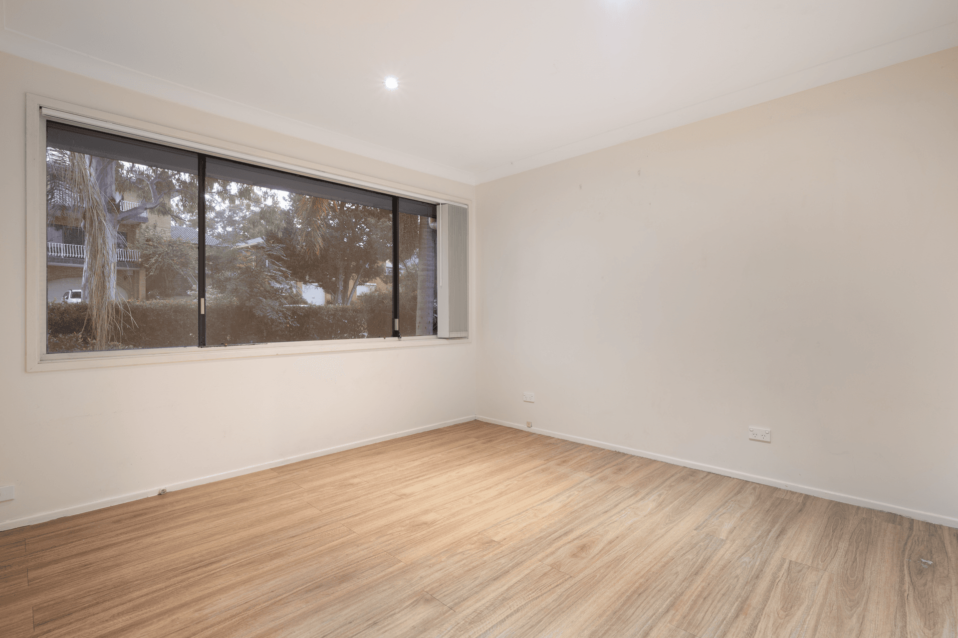 8 Birkdale Crescent, Liverpool, NSW 2170