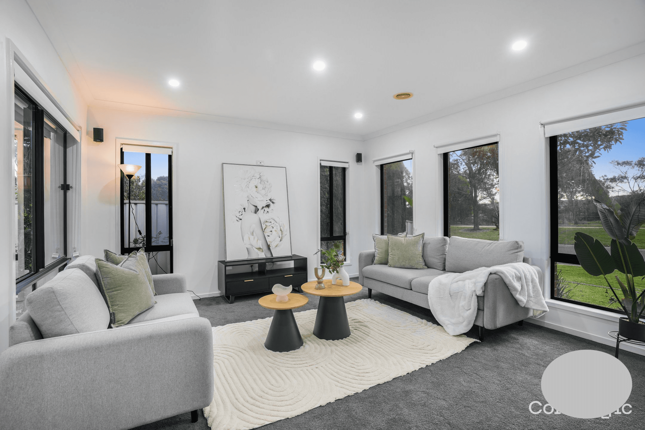 13 Adrian Circuit, WALLAN, VIC 3756