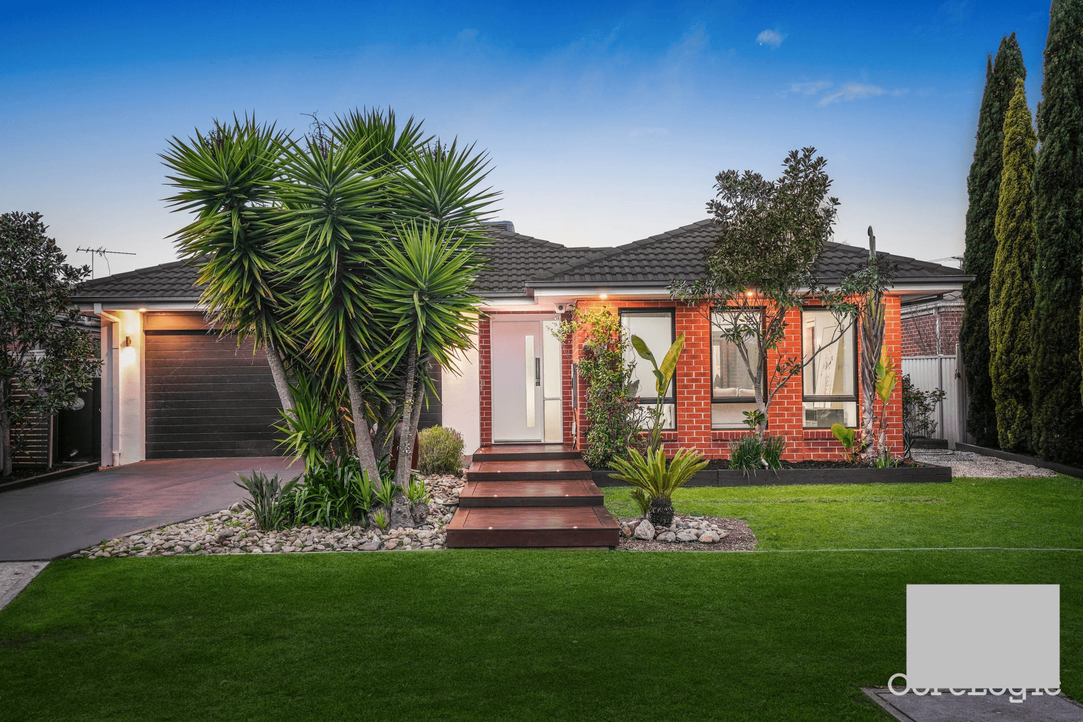 13 Adrian Circuit, WALLAN, VIC 3756