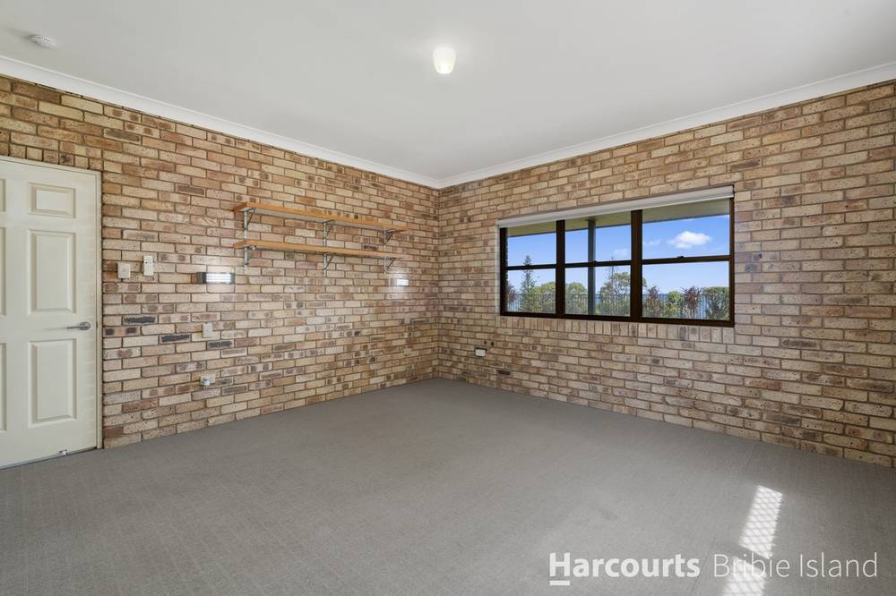 7 Clark Terrace, SANDSTONE POINT, QLD 4511