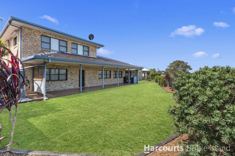 7 Clark Terrace, SANDSTONE POINT, QLD 4511