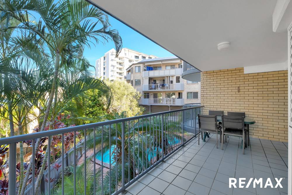 2/34 Moreton Parade, CALOUNDRA, QLD 4551