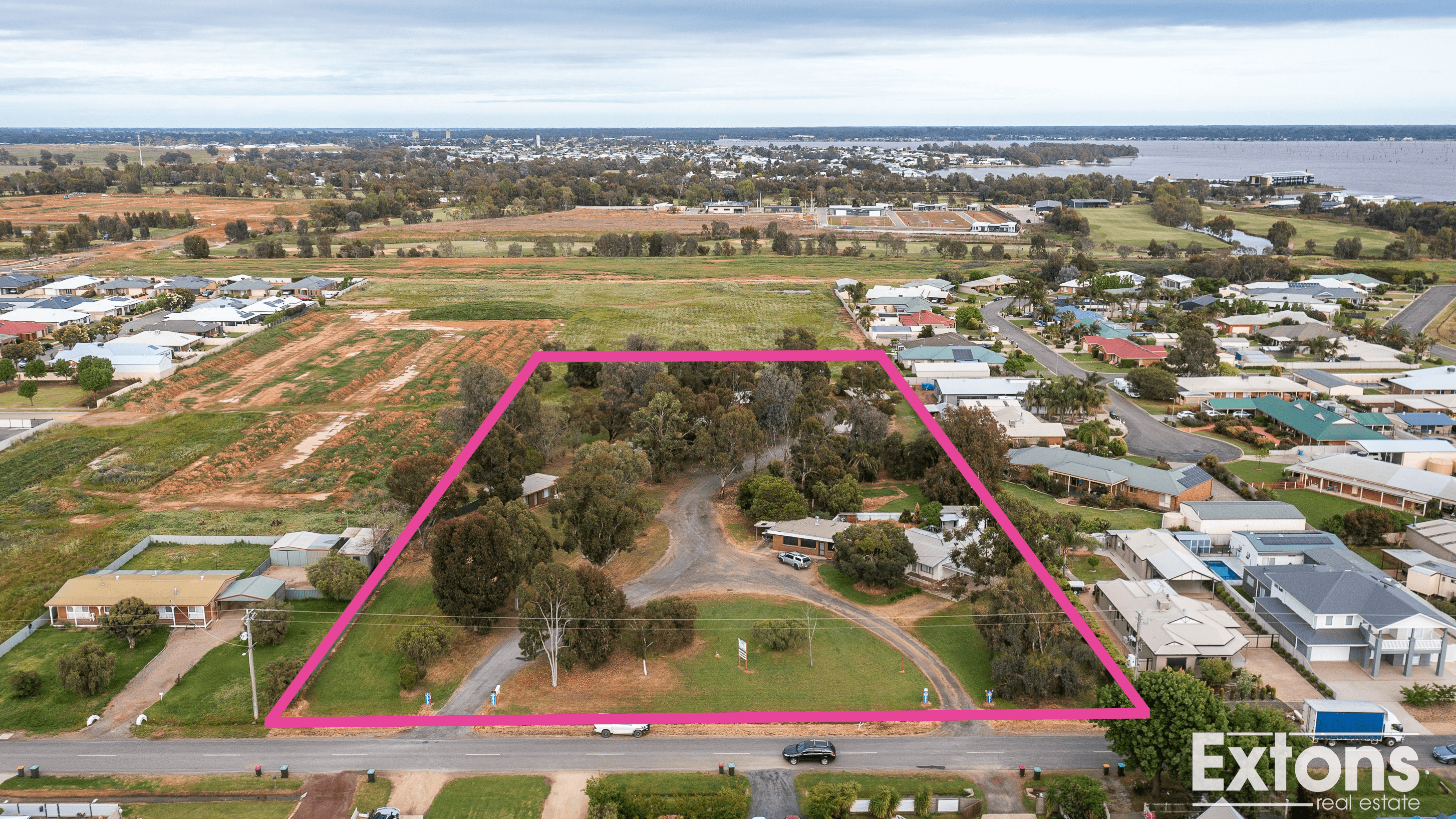 11 Hogans Road, YARRAWONGA, VIC 3730