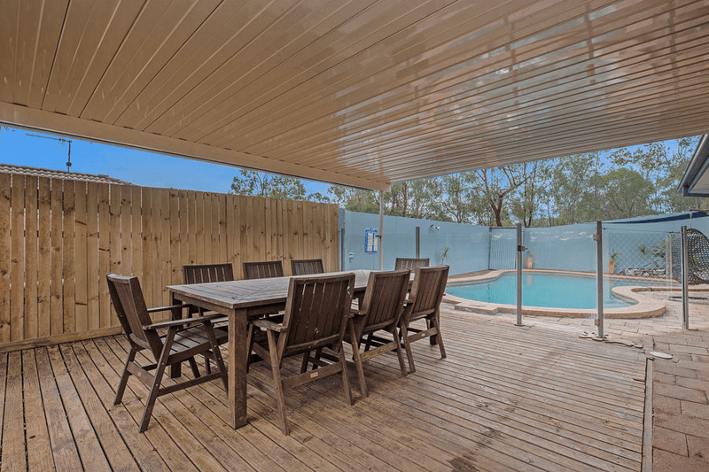 18 Yarwood Cresent, ORMEAU HILLS, QLD 4208