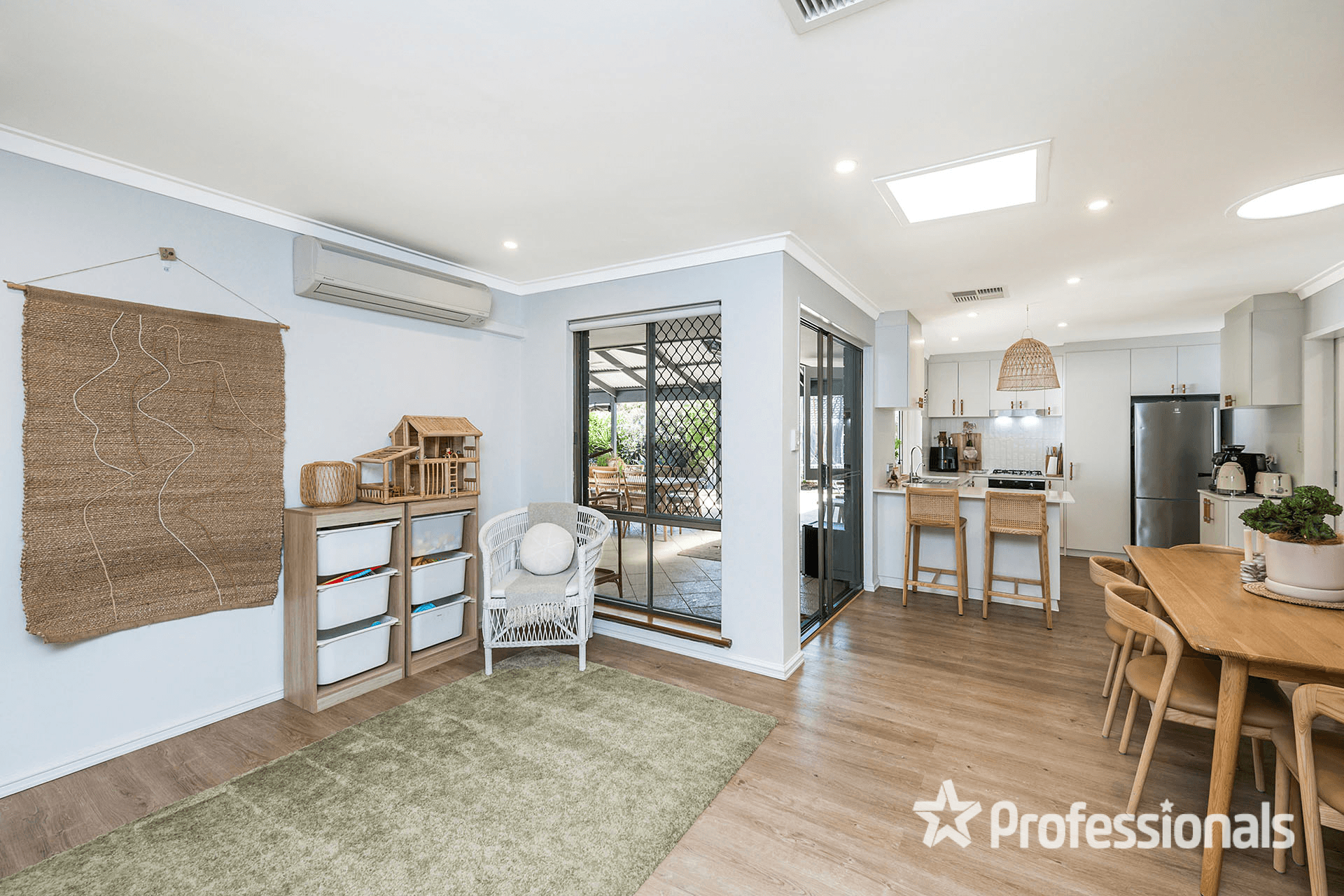 9 Claygate Way, KINGSLEY, WA 6026