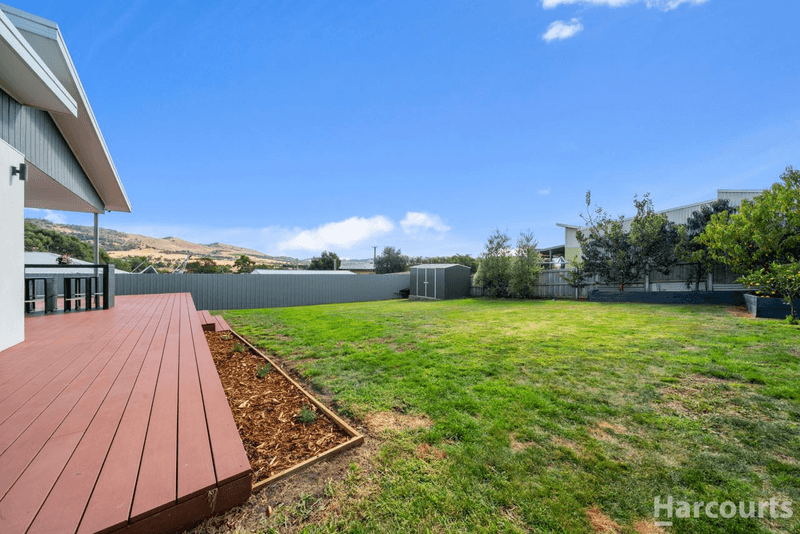 6 Penna Beach Street, MIDWAY POINT, TAS 7171