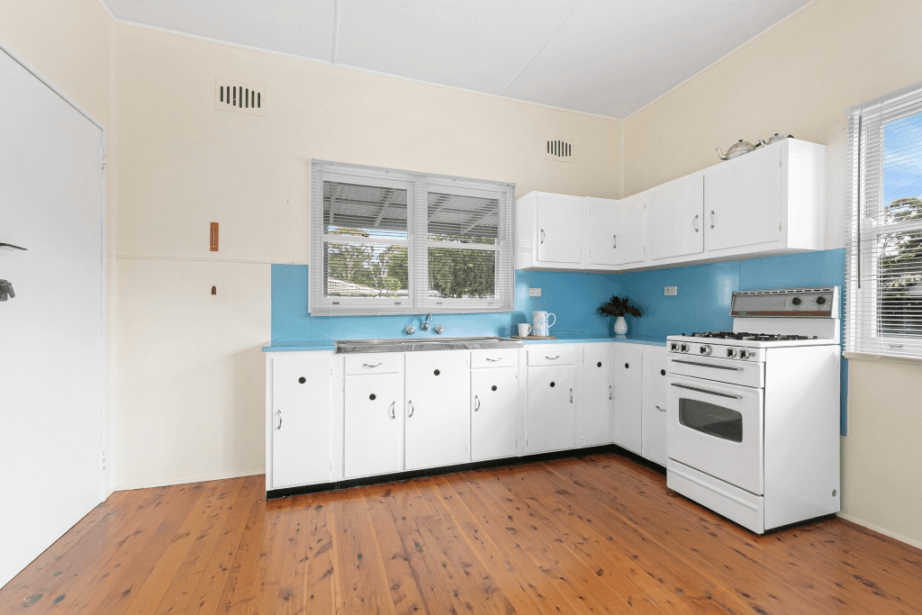 16 Resthaven Avenue, CHARMHAVEN, NSW 2263