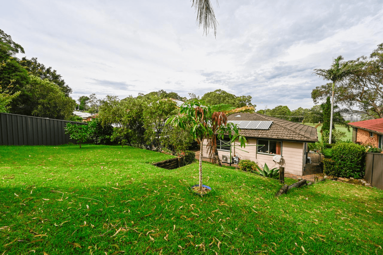 28 Roy Avenue, BOLTON POINT, NSW 2283