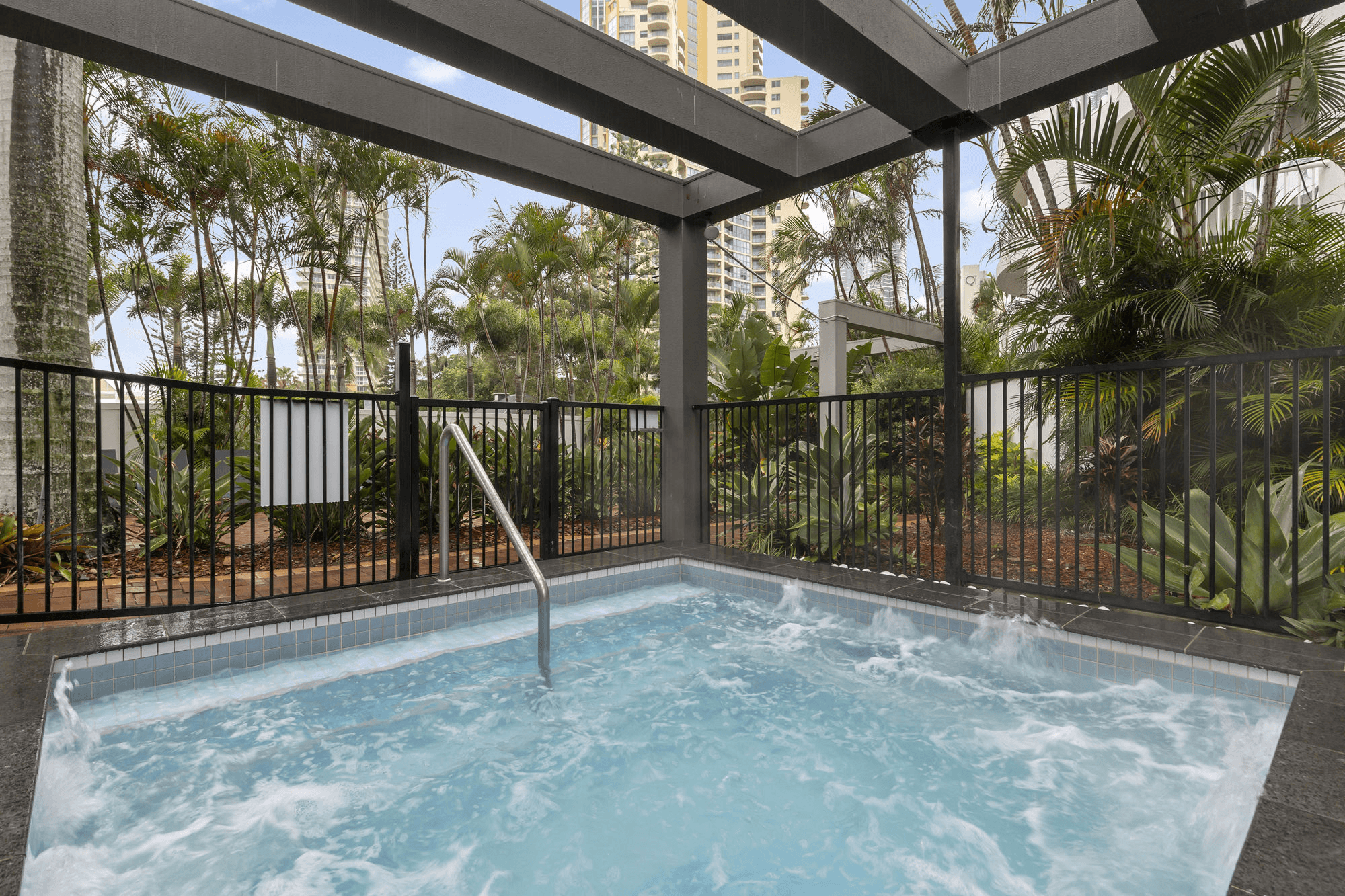 61/132-138 Ferny Avenue, SURFERS PARADISE, QLD 4217