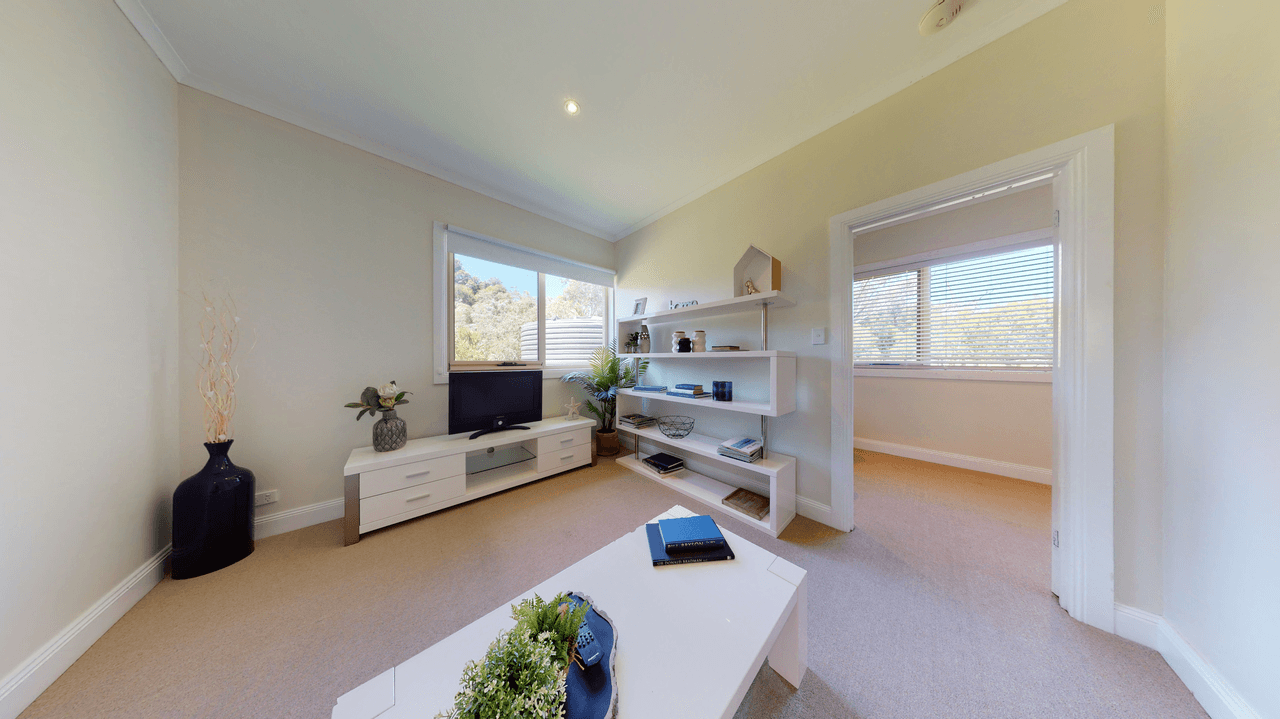 15 Cooper Lane, INVERLOCH, VIC 3996