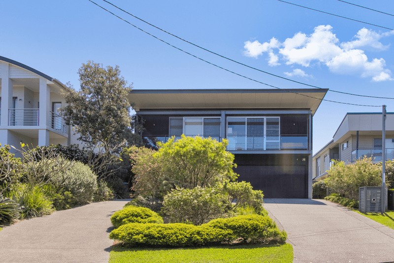 18 Pacific Drive, FINGAL BAY, NSW 2315