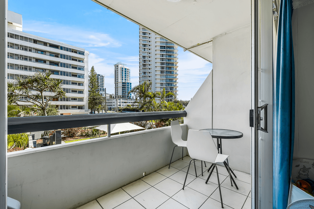 204/2 Queensland Avenue, Broadbeach, QLD 4218