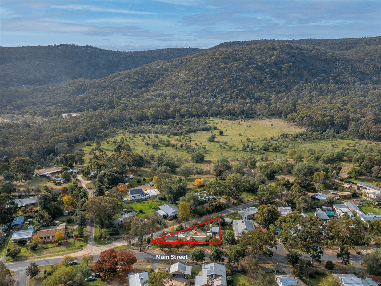 99 Main Street, ELDORADO, VIC 3746