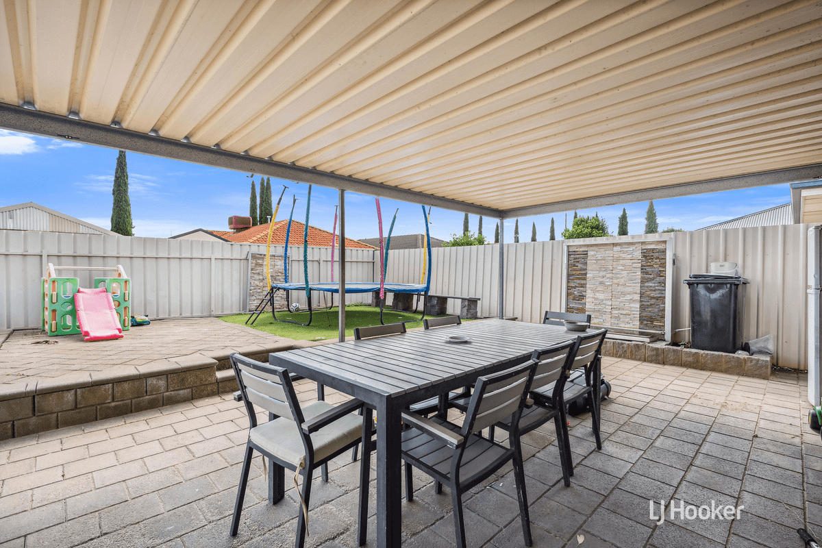 17 Gerald Boulevard, DAVOREN PARK, SA 5113