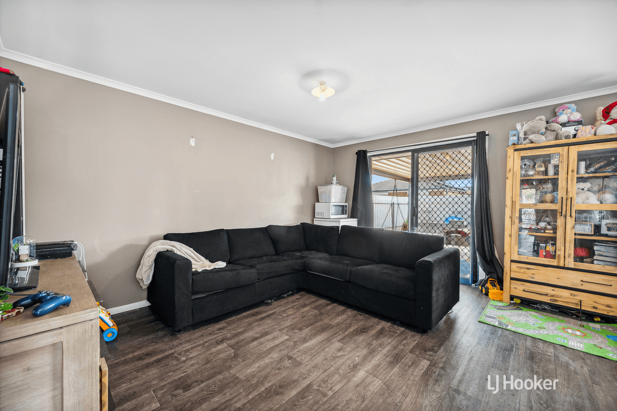 17 Gerald Boulevard, DAVOREN PARK, SA 5113