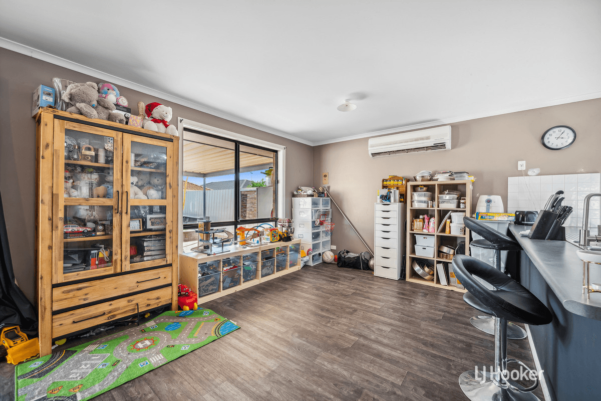 17 Gerald Boulevard, DAVOREN PARK, SA 5113