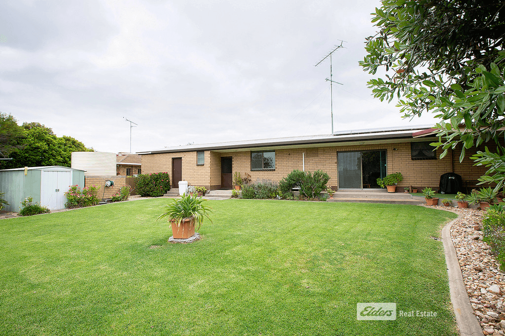 3 FOURTH Avenue, NARACOORTE, SA 5271