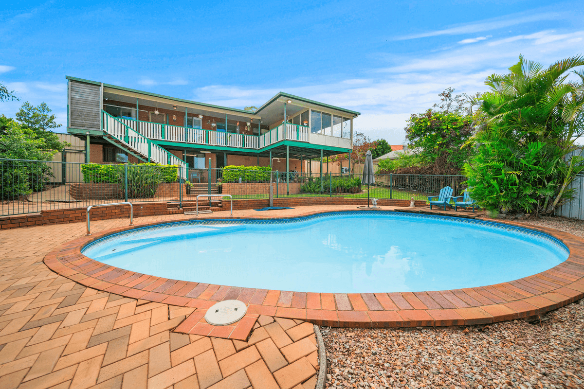 136 Barbaralla Drive, SPRINGWOOD, QLD 4127