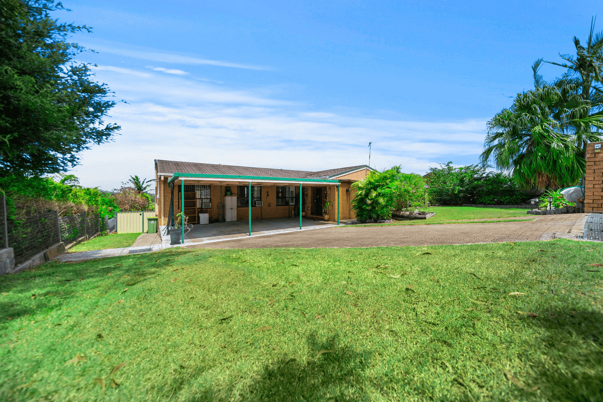 136 Barbaralla Drive, SPRINGWOOD, QLD 4127