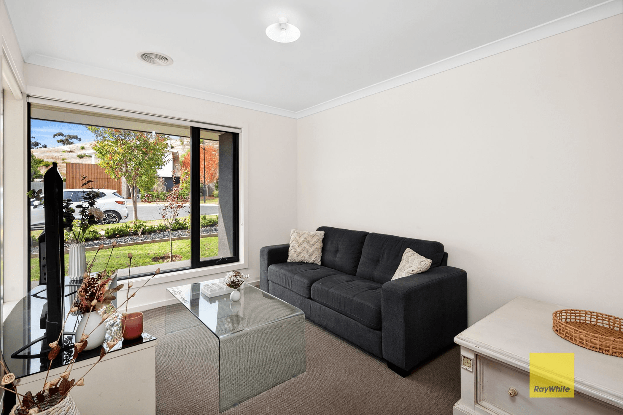 8 Schroeder Court, FYANSFORD, VIC 3218