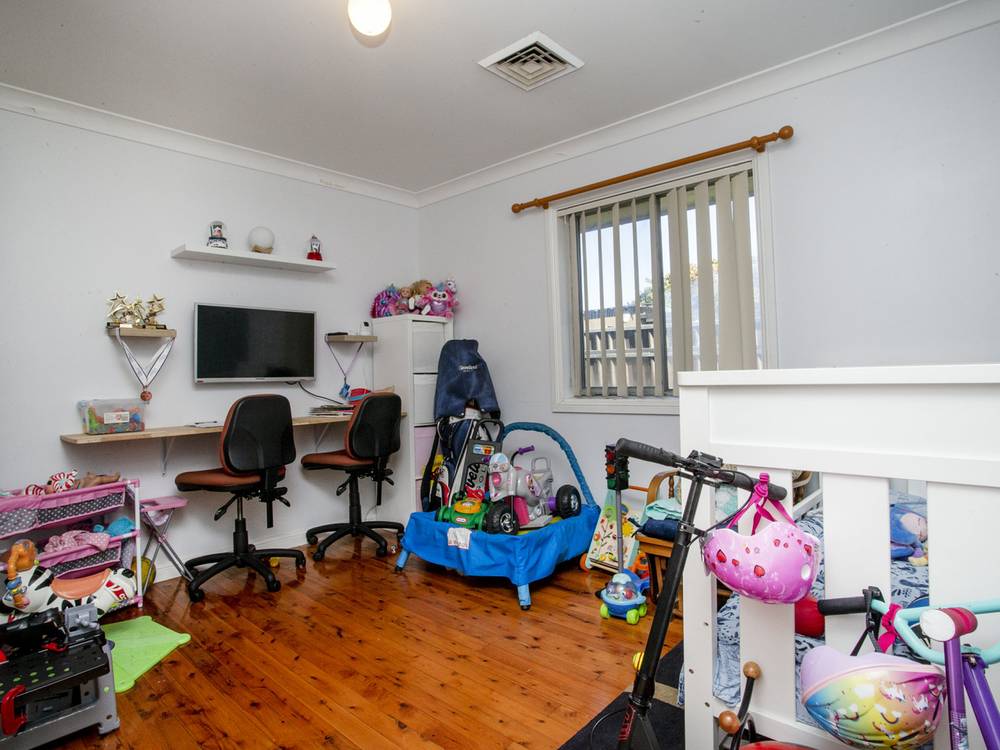 9 Little Street, CAMBRIDGE PARK, NSW 2747