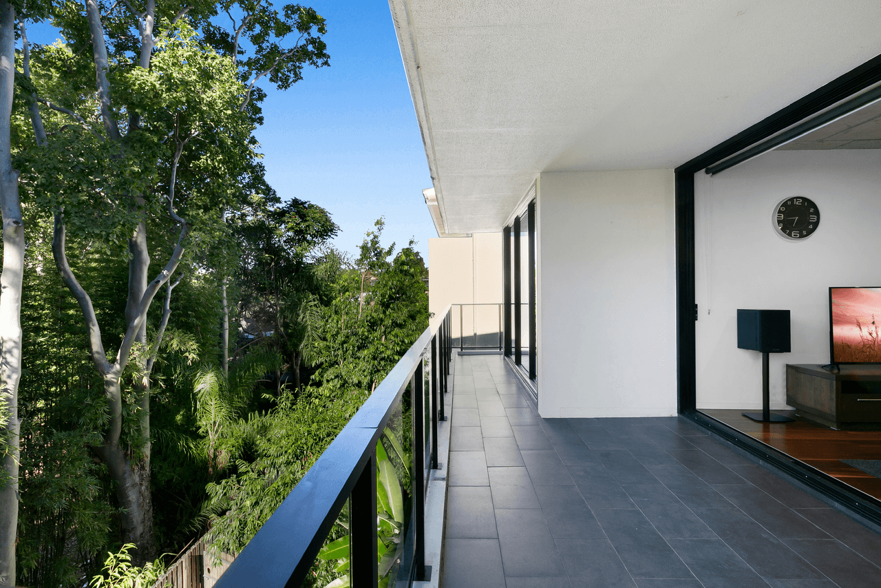 320/1 Hart Street, ASHMORE, QLD 4214