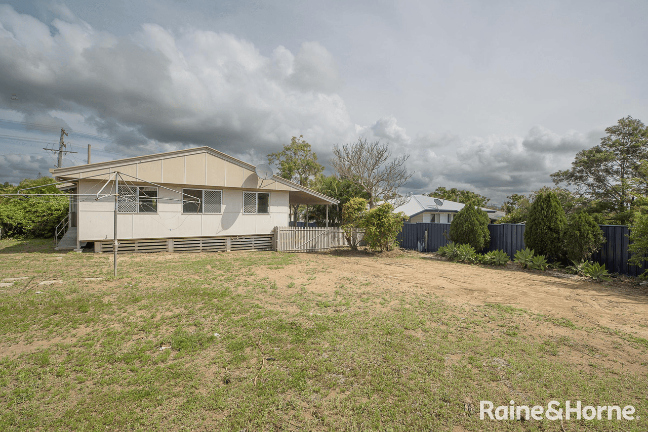 30 Park Street, WEST GLADSTONE, QLD 4680