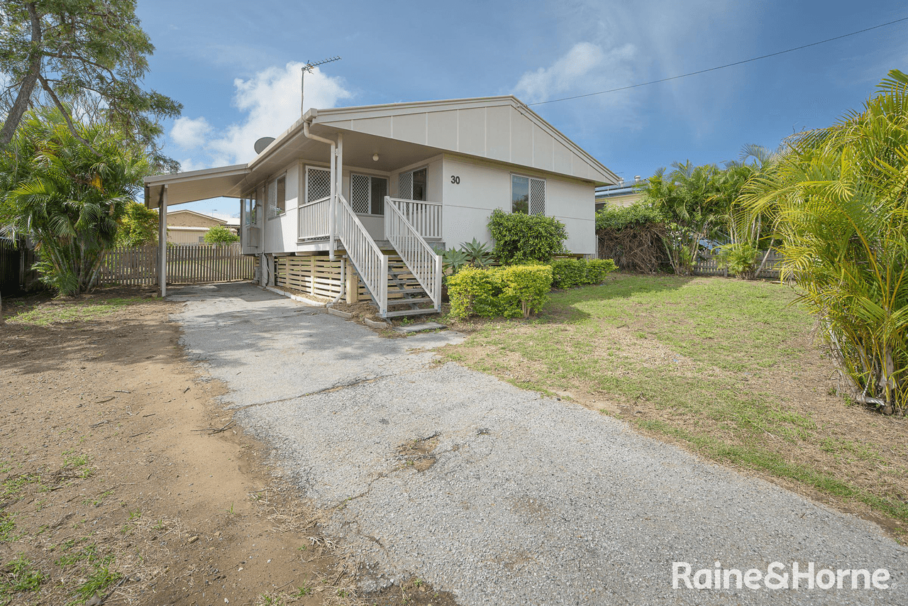 30 Park Street, WEST GLADSTONE, QLD 4680