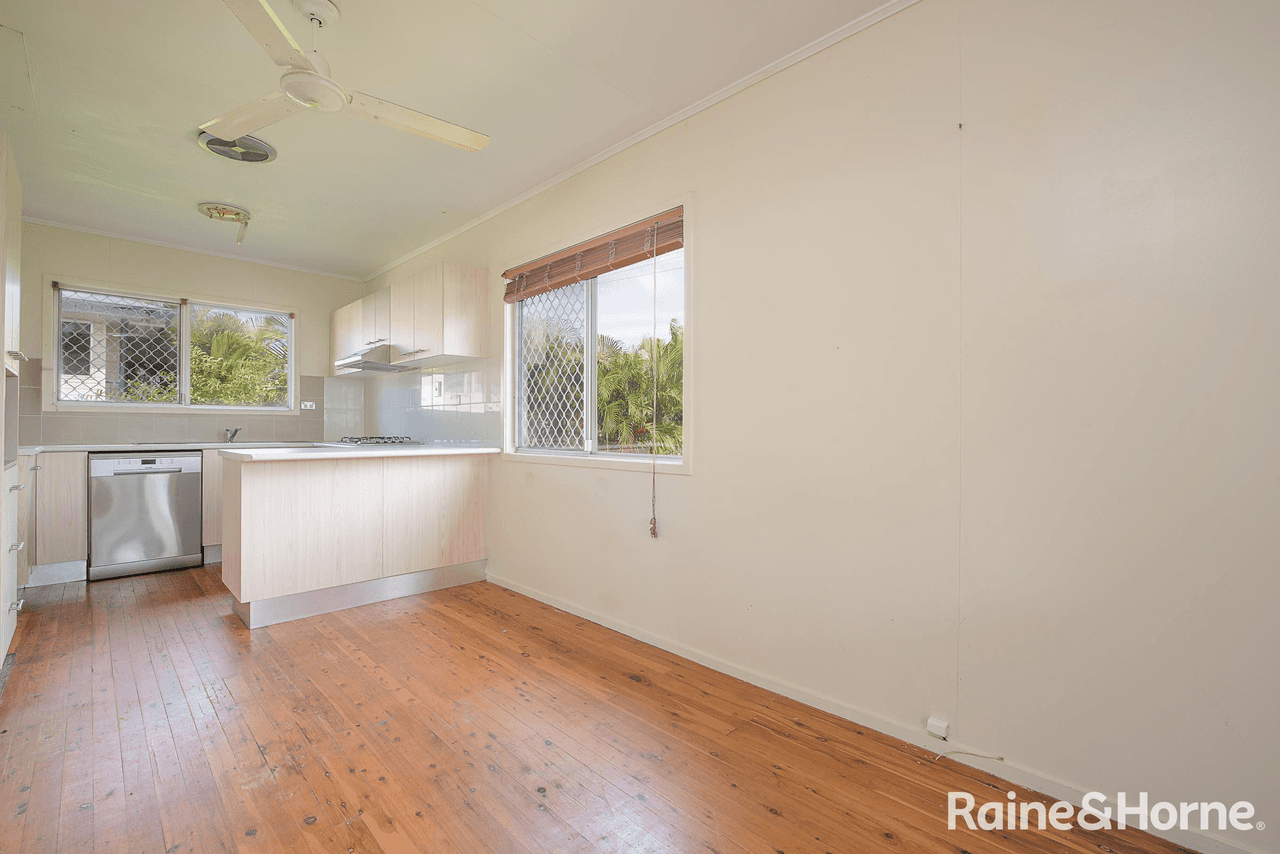 30 Park Street, WEST GLADSTONE, QLD 4680