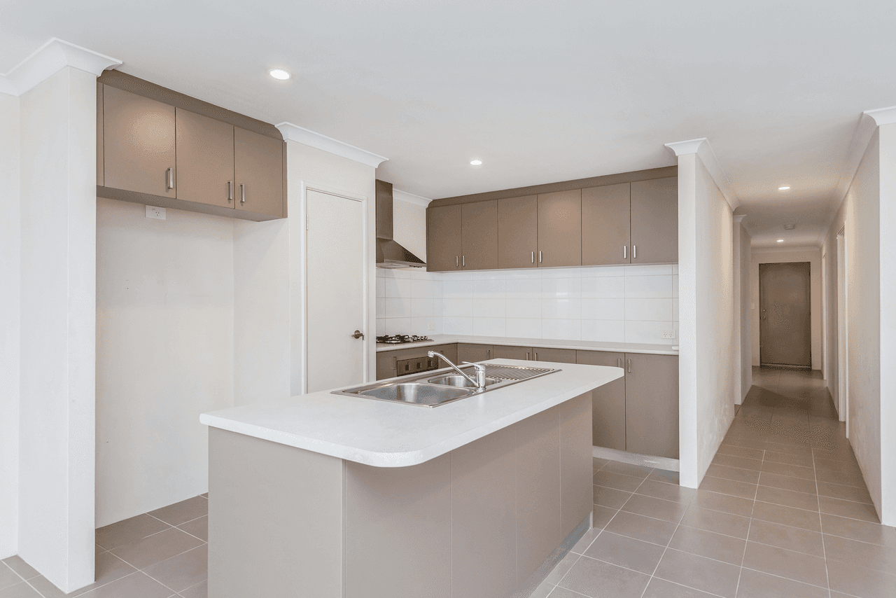 11 Lazuli Rise, WELLARD, WA 6170