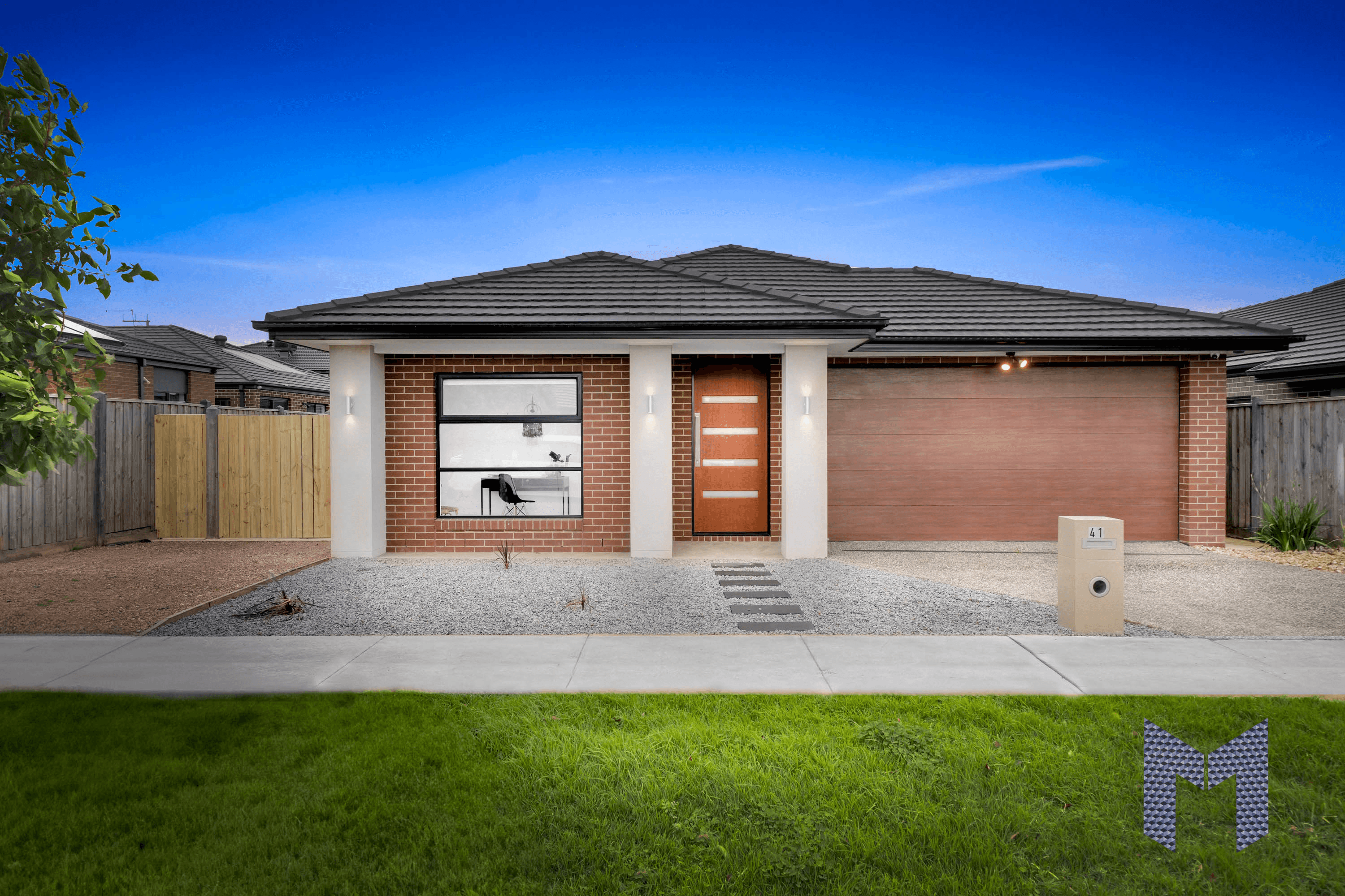 41 Grovedon Cct, Donnybrook, VIC 3064