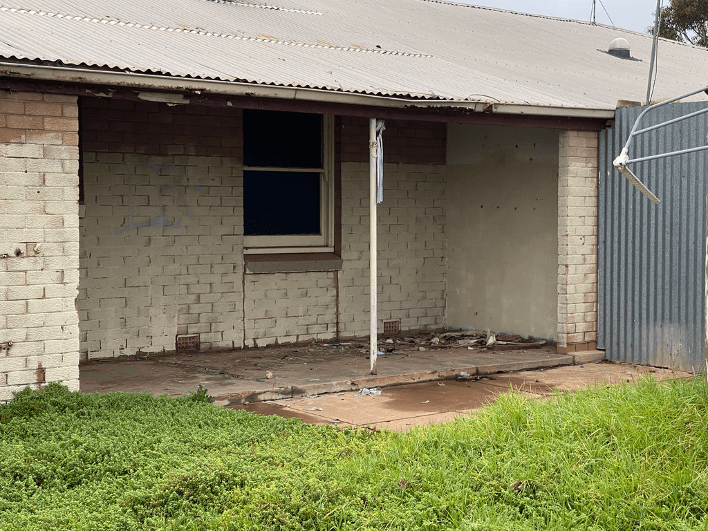 16 Dunsford Street, WHYALLA STUART, SA 5608