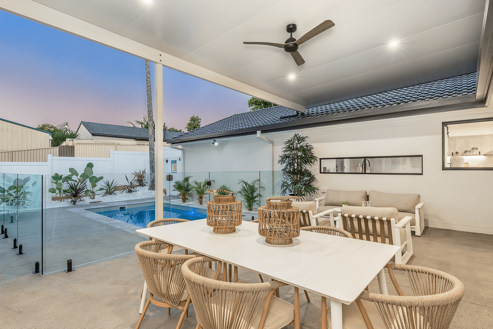 16 Mayjohn Avenue, Carrara, QLD 4211