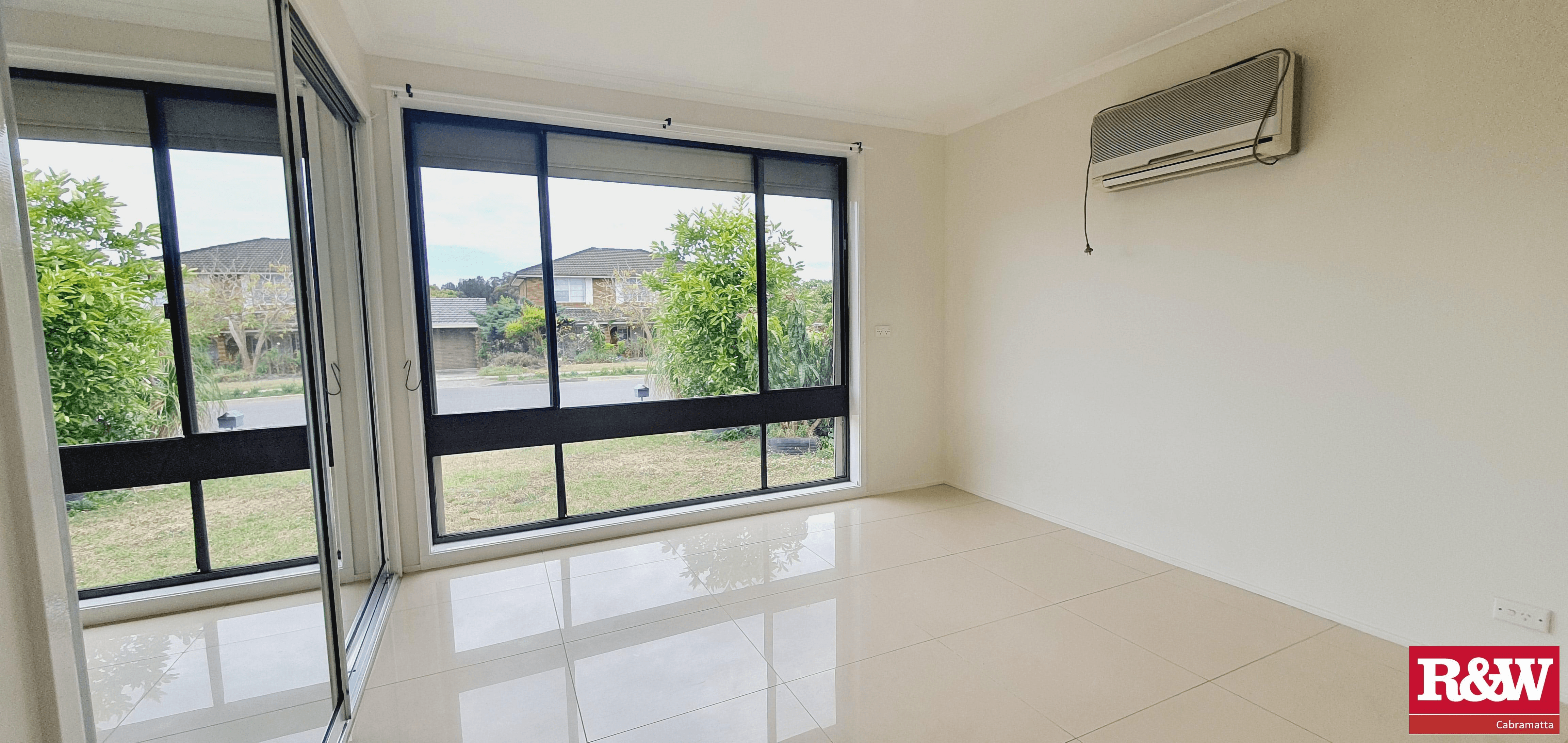 31 Saxonvale Crescent,, EDENSOR PARK, NSW 2176