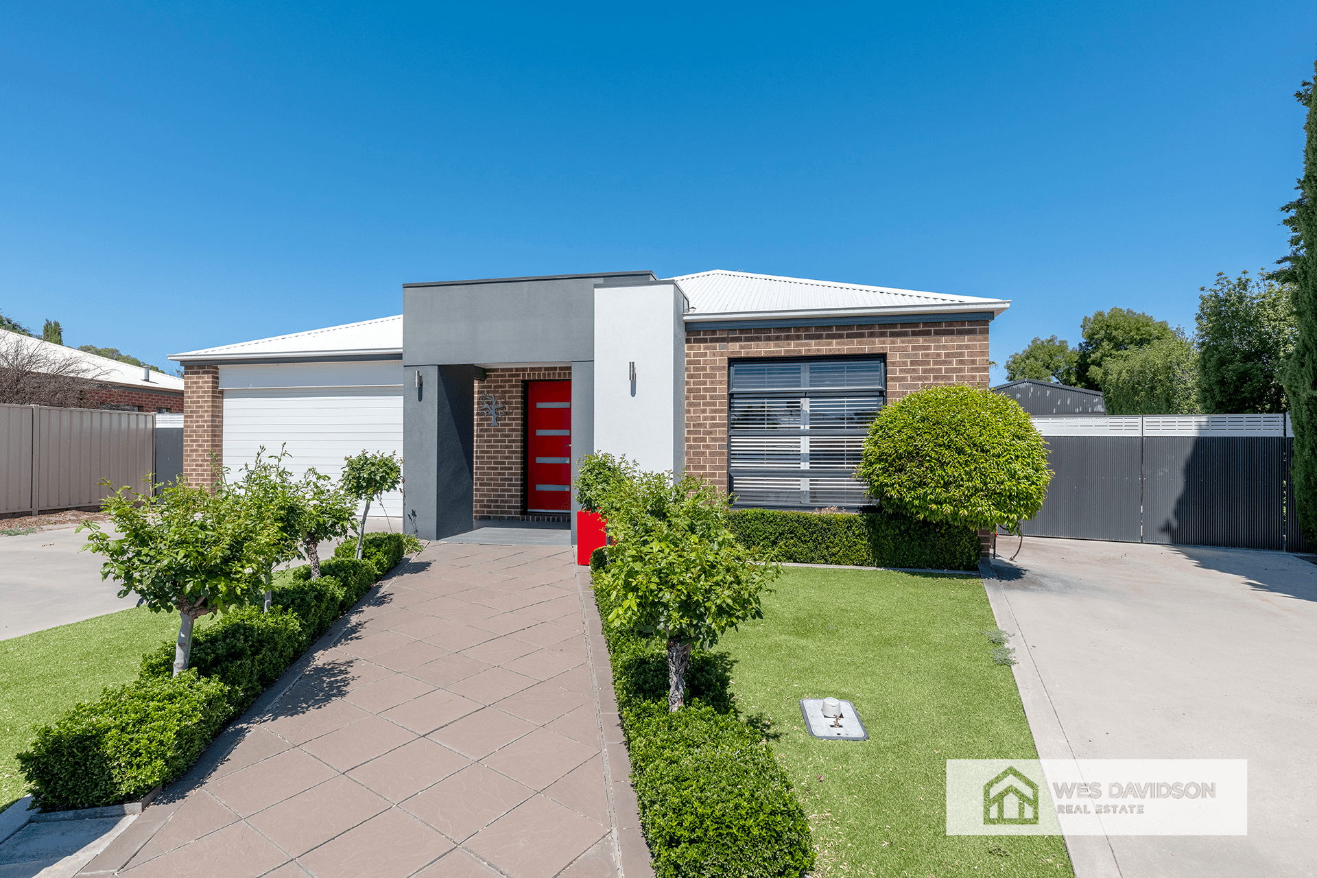 10 Perry Drive, Horsham, VIC 3400