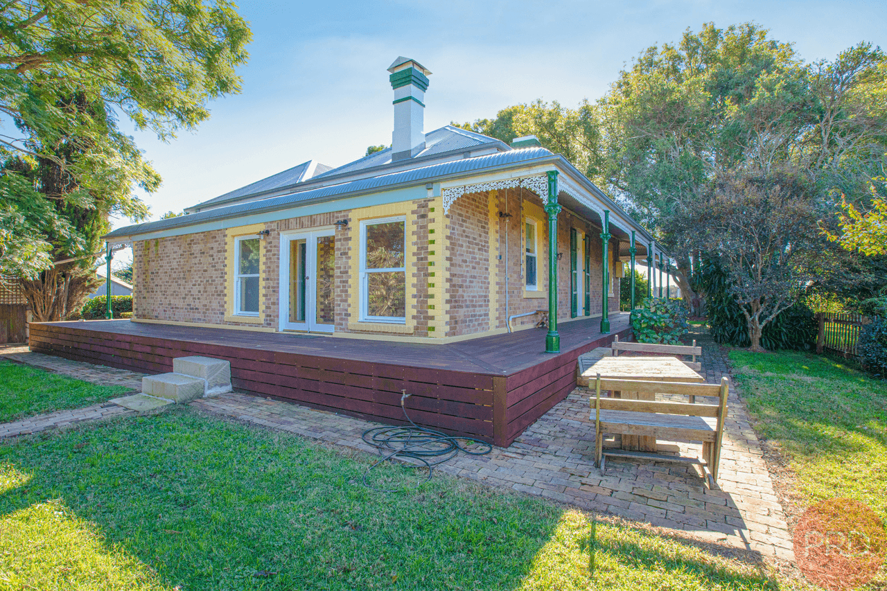 1 Woodberry Road, MILLERS FOREST, NSW 2324