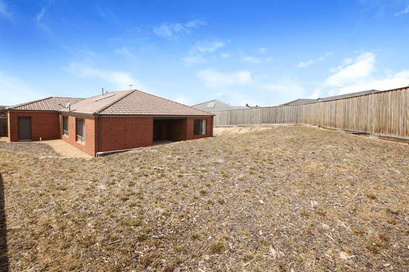 126 Phillip Drive, SUNBURY, VIC 3429