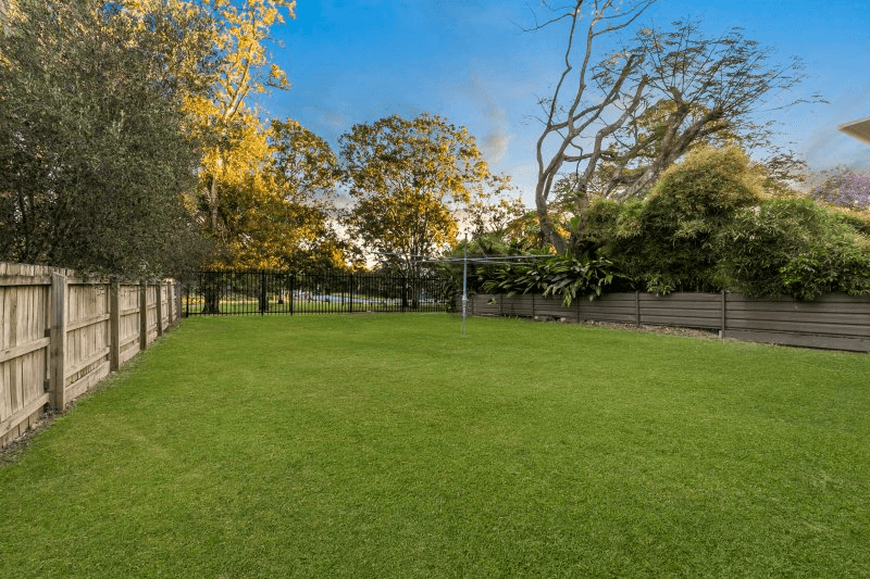 201 Graceville Avenue, GRACEVILLE, QLD 4075