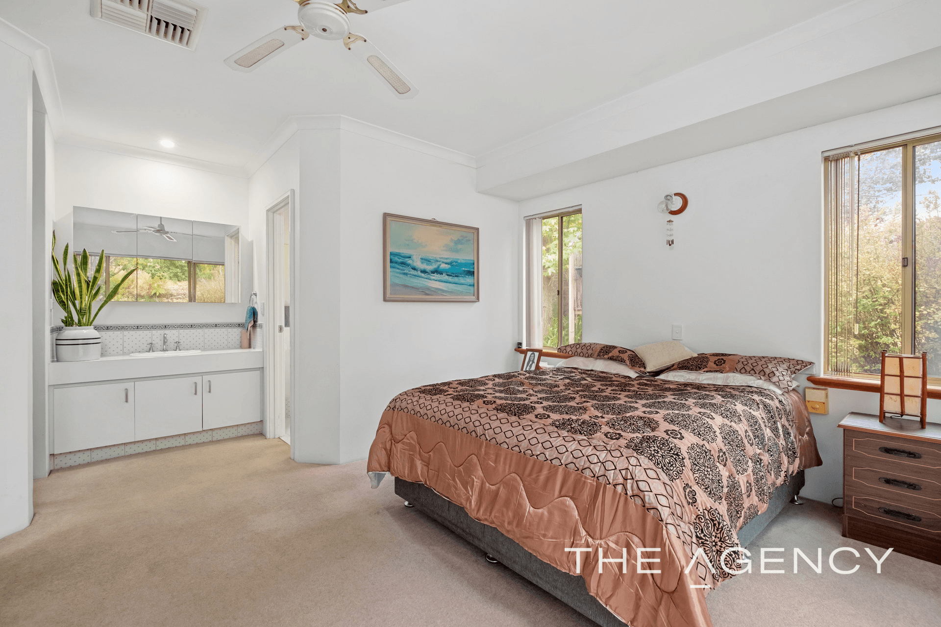 16 Grevillea Crescent, Swan View, WA 6056