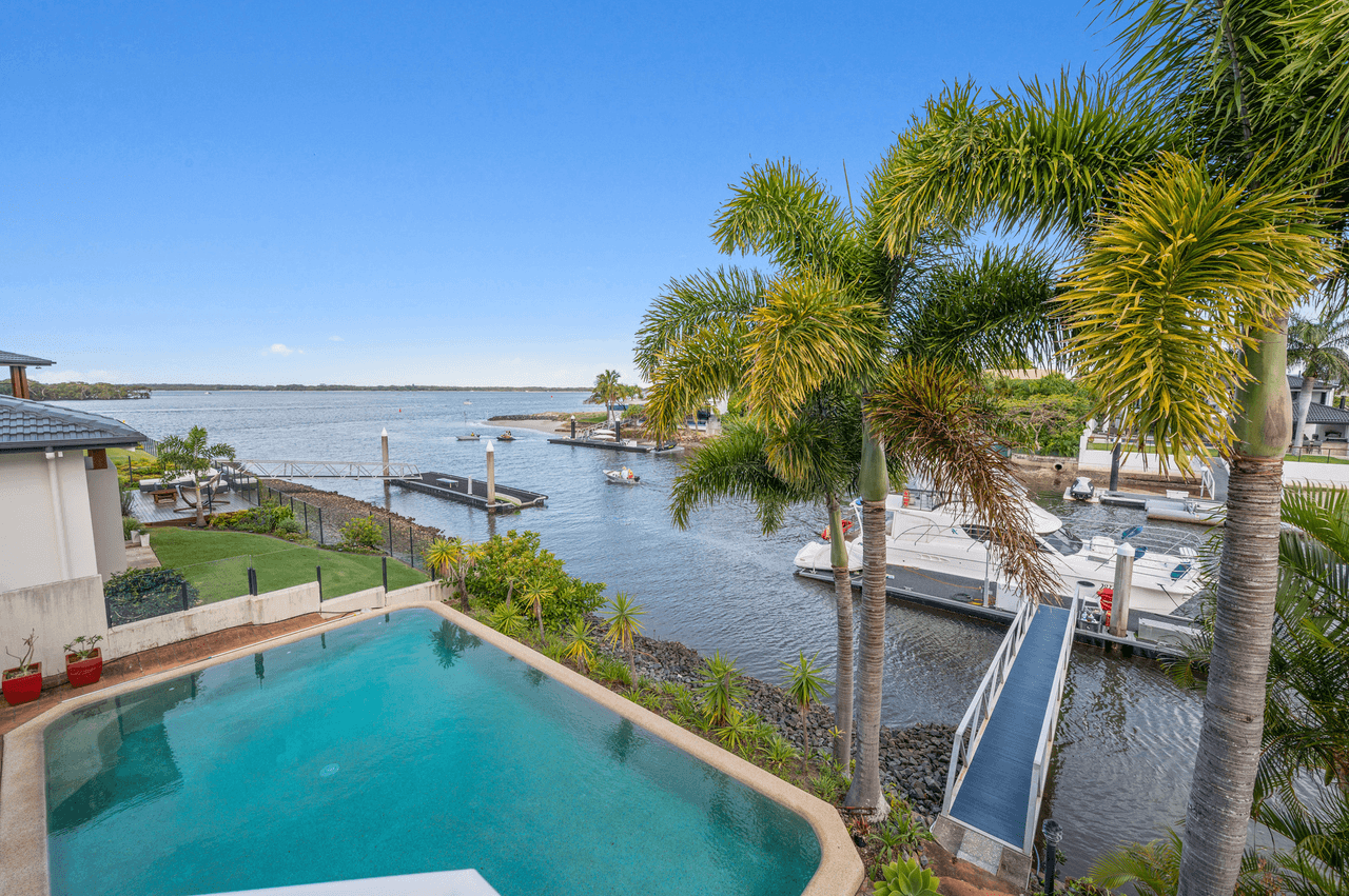 6 Sapphire Street, HOLLYWELL, QLD 4216