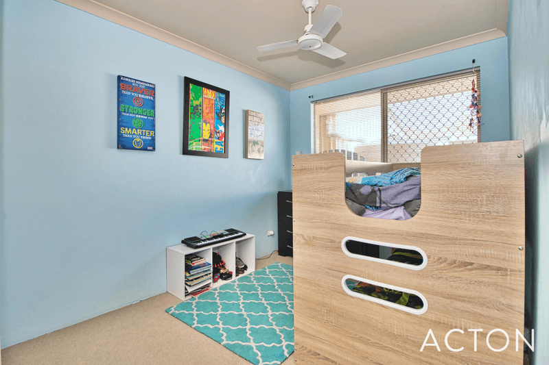 5 Mackay Place, COOLOONGUP, WA 6168