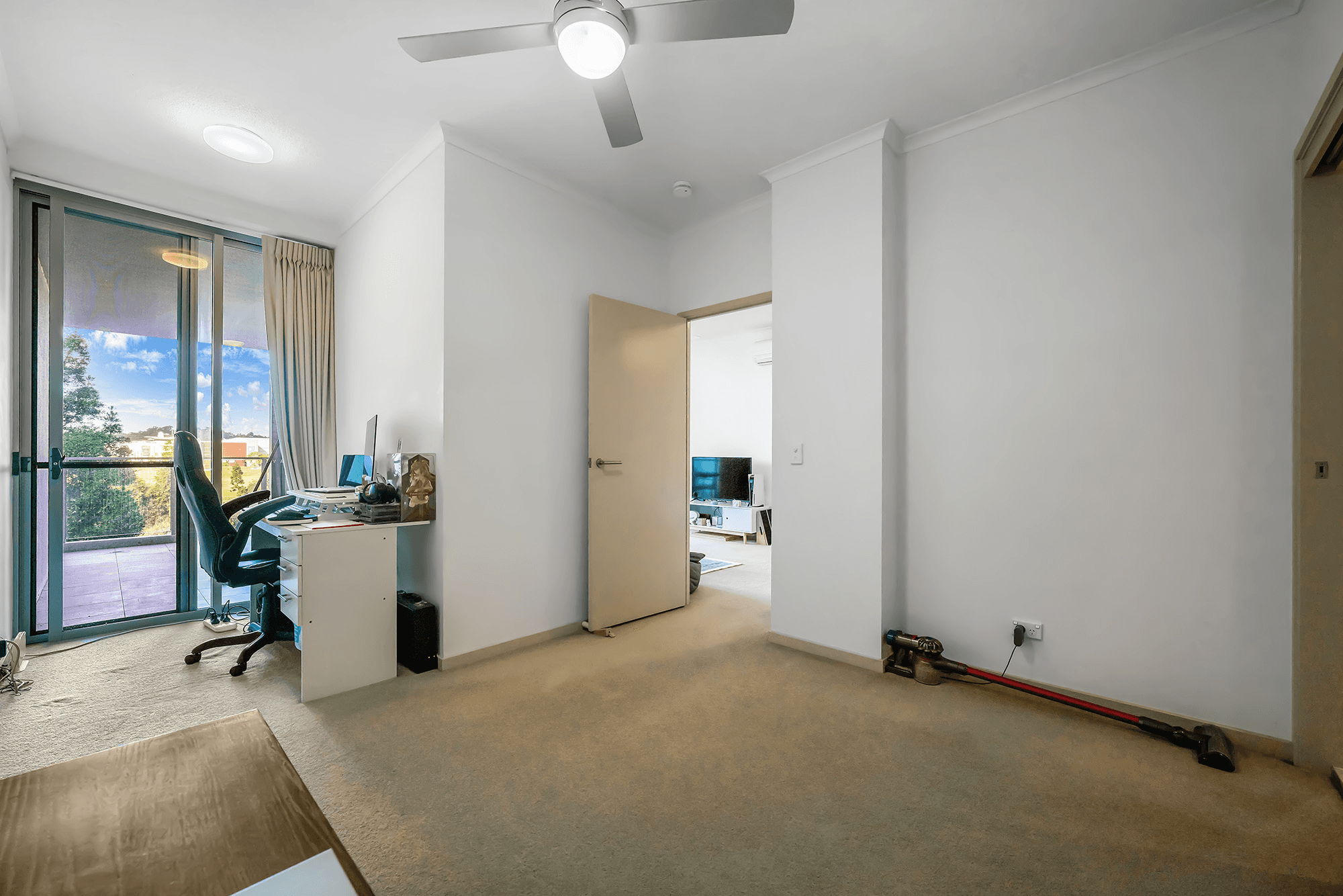 223/129 Laver Drive, ROBINA, QLD 4226